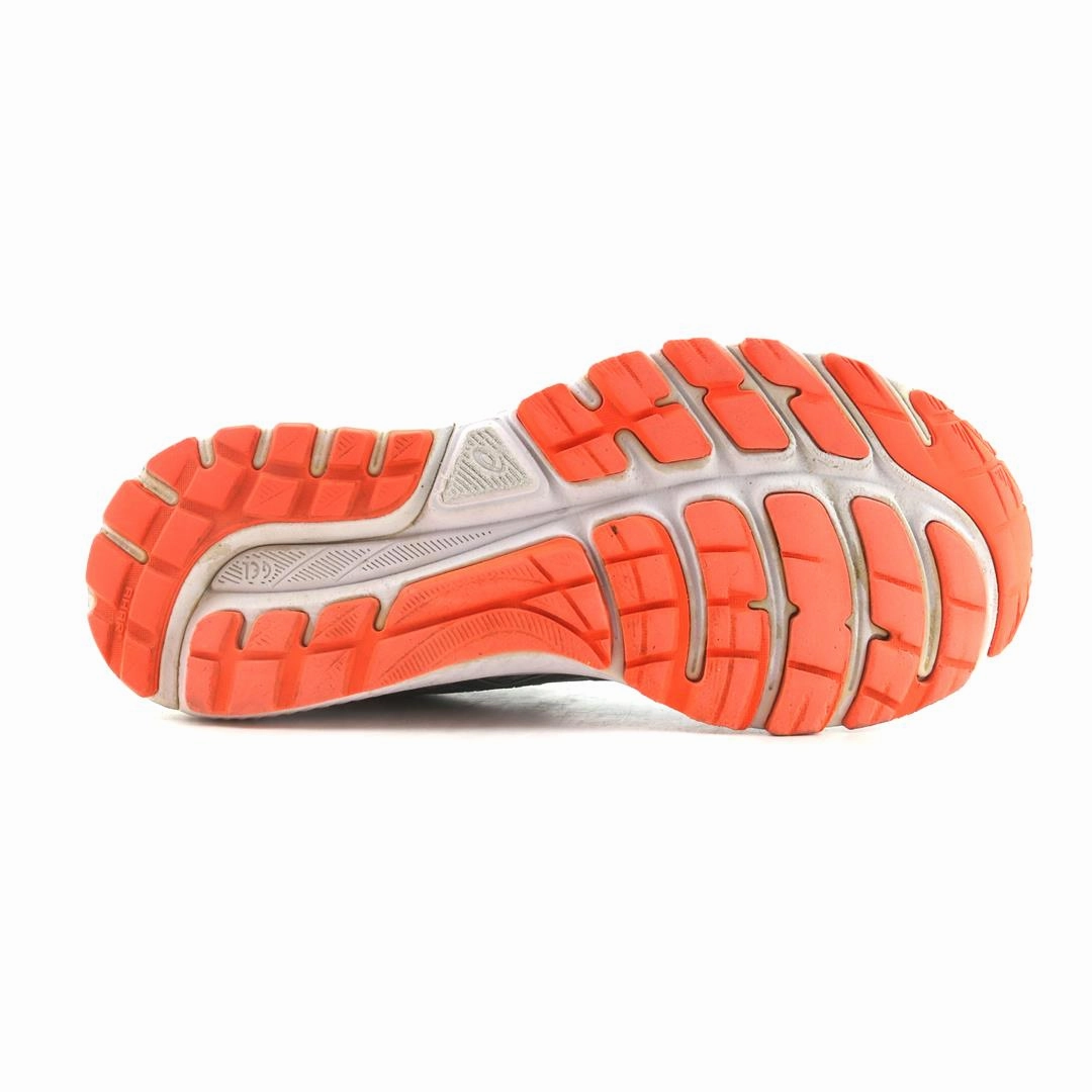 ASICS GEL-CUMULUS 22 sporty Asics footwear images
