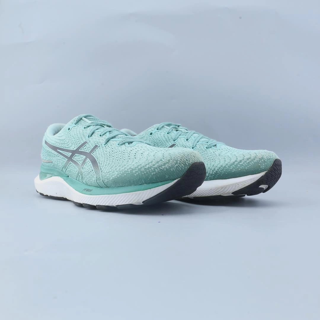 ASICS GEL-CUMULUS 24 performance running shoe photos