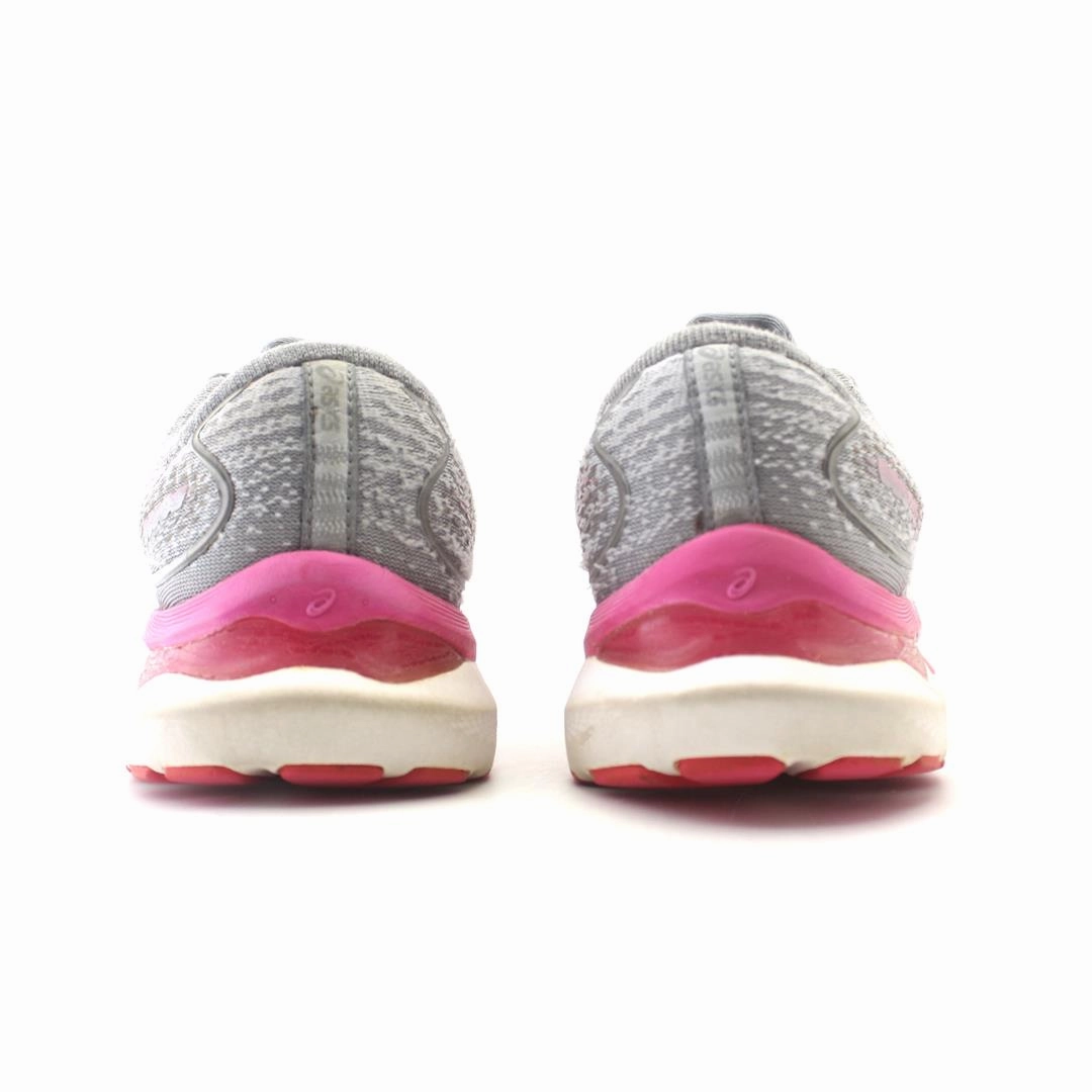 ASICS GEL CUMULUS 24 sporty Asics footwear images