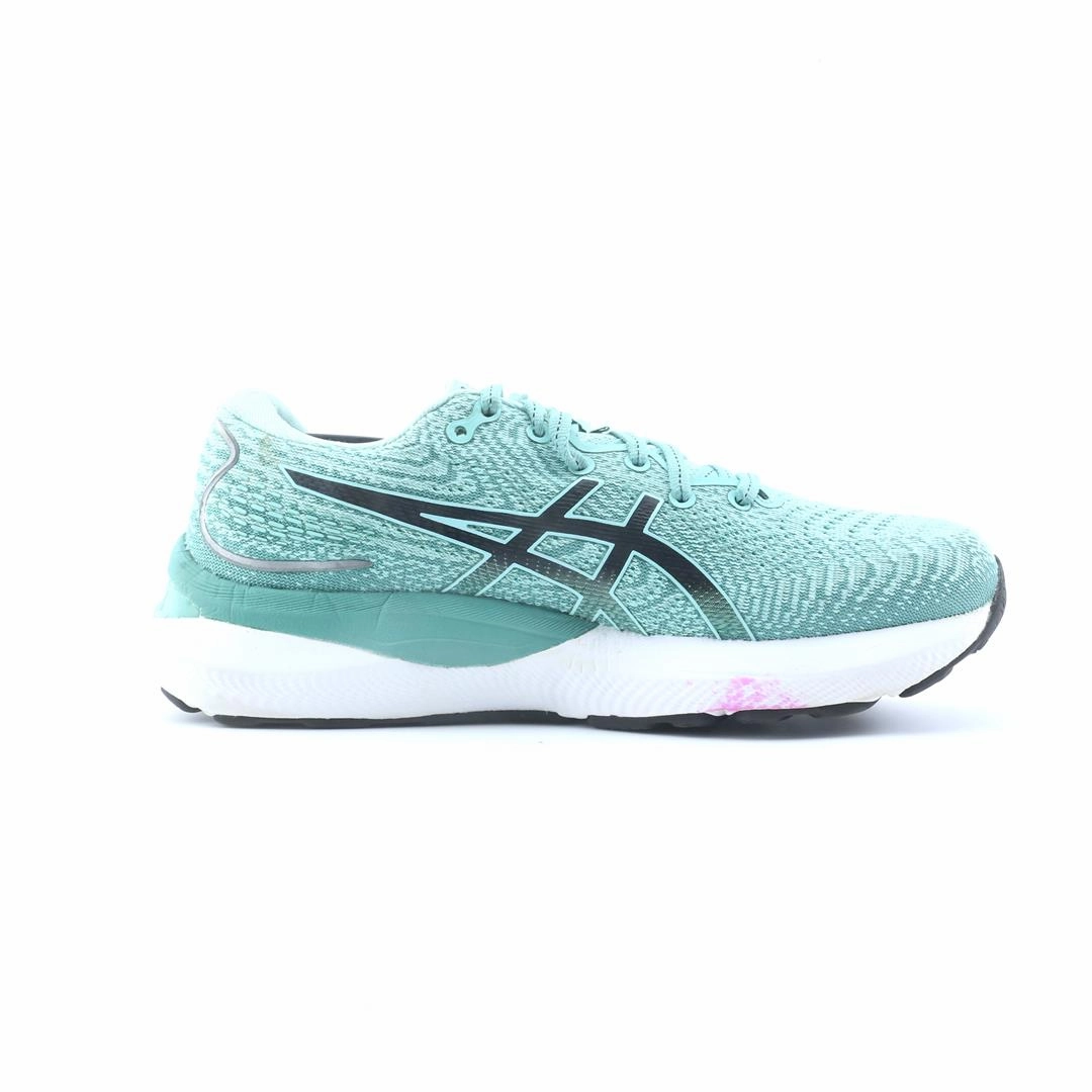 ASICS GEL CUMULUS 24 trainer shoe design snapshots
