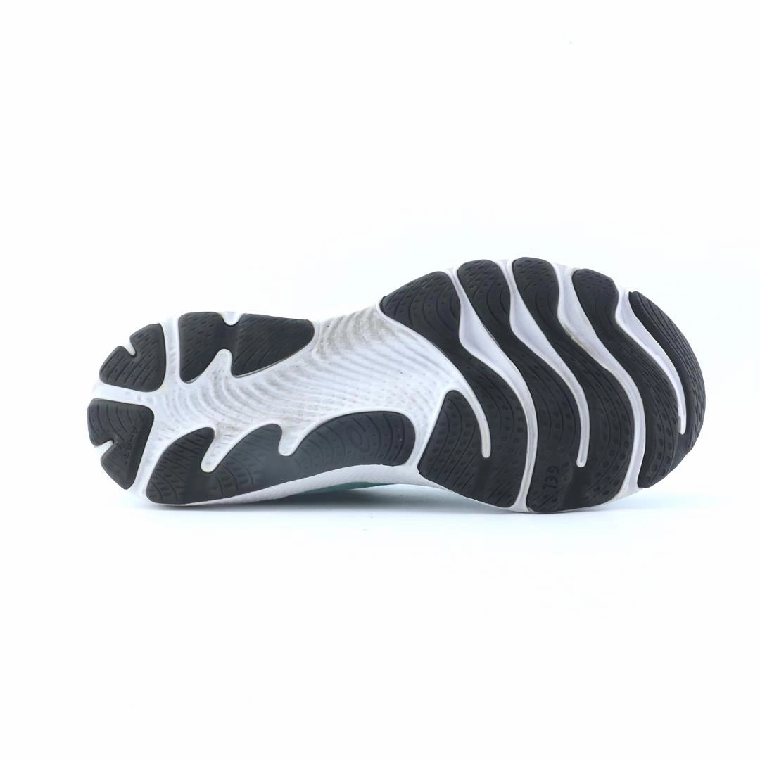 ASICS GEL CUMULUS 24 trainer shoe design snapshots