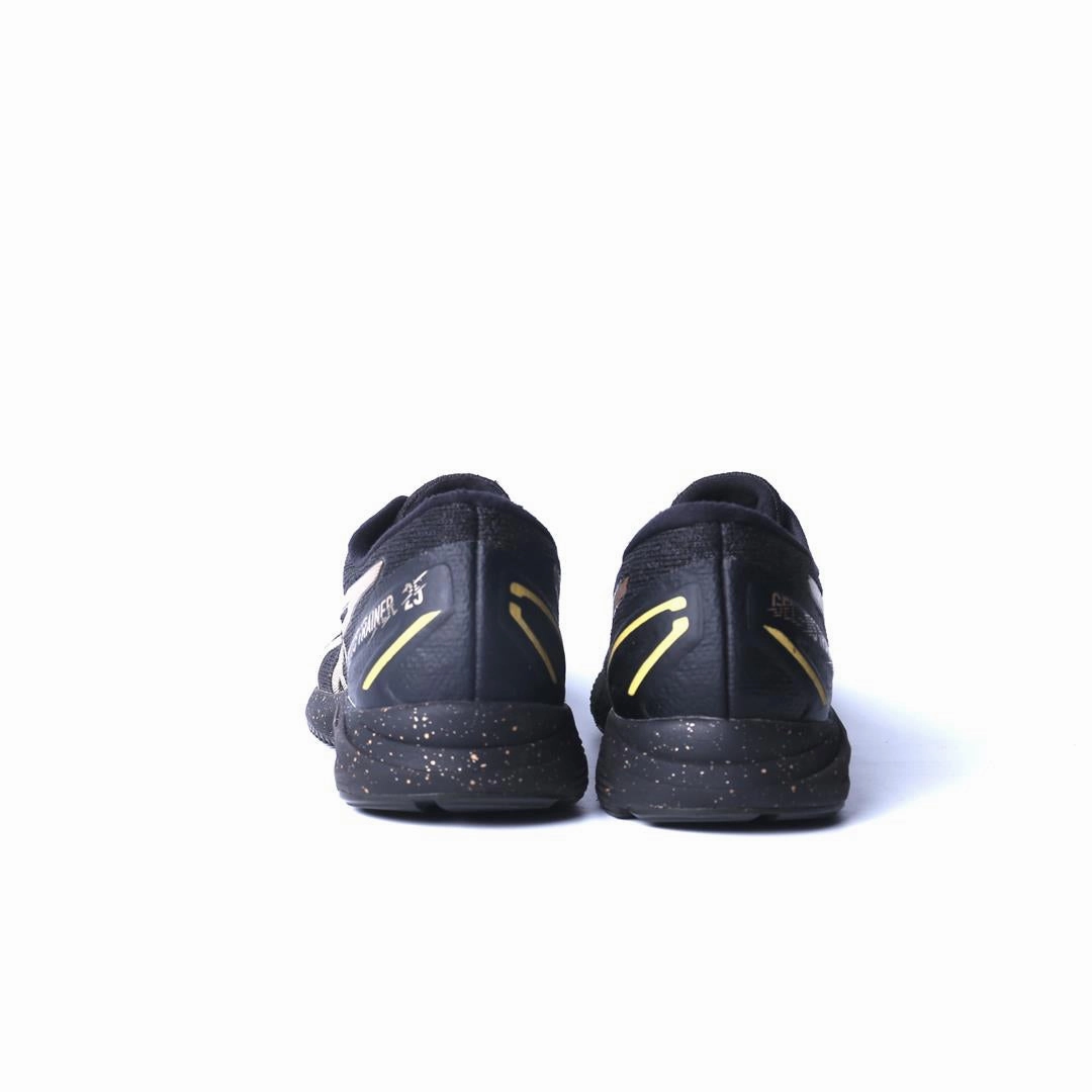 ASICS GEL DS TRAINER 25 trainer shoe design snapshots