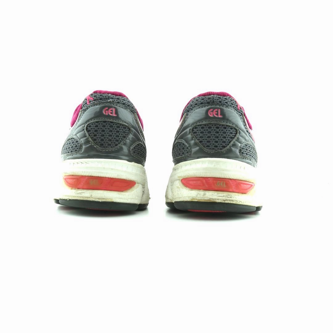 ASICS GEL-DUOMAX lightweight athletic shoe visuals