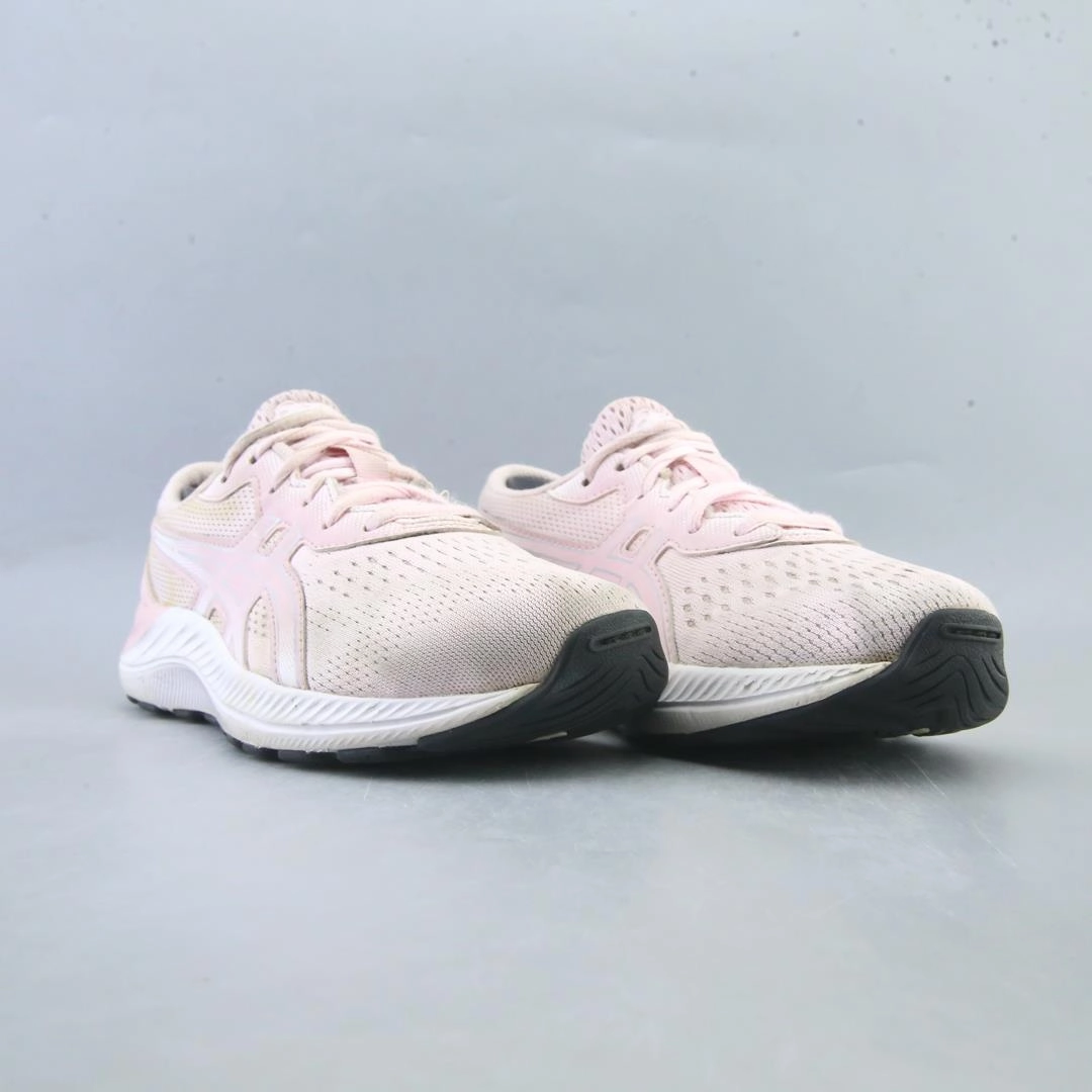 ASICS GEL EXCITE 8 lightweight athletic shoe visuals