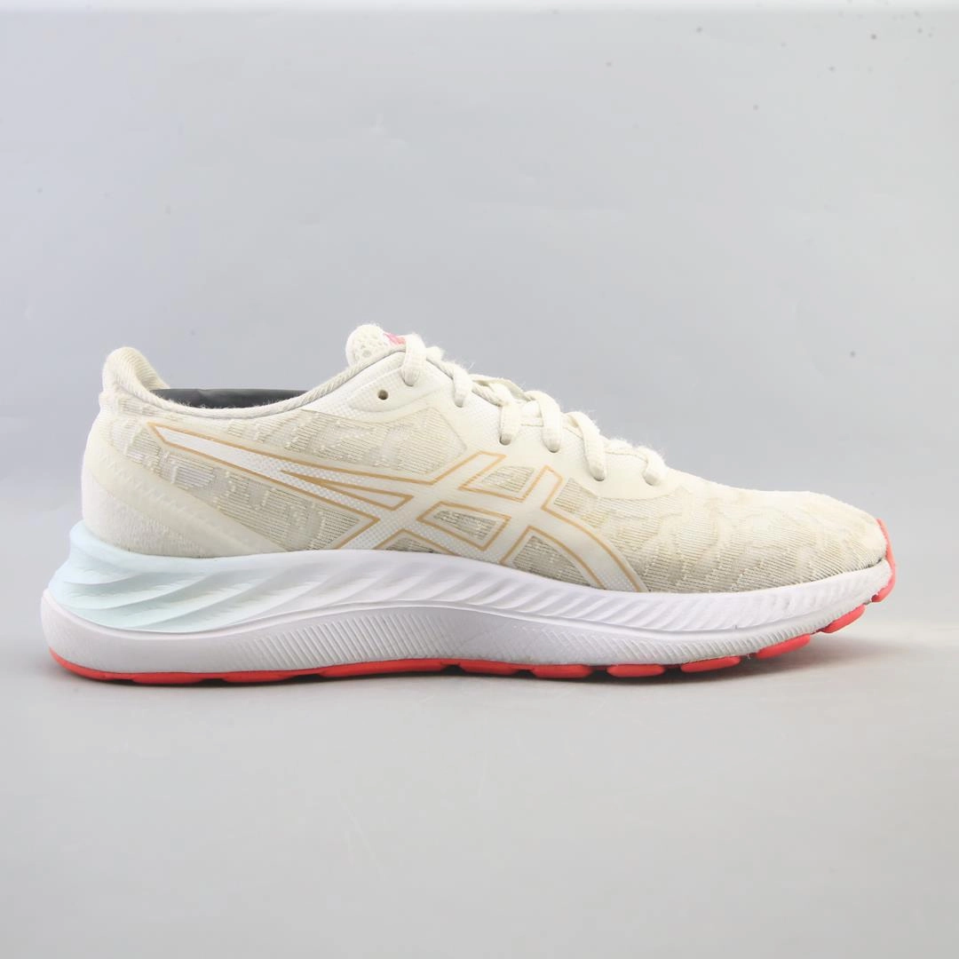 ASICS GEL-EXCITE 8 sporty Asics footwear images