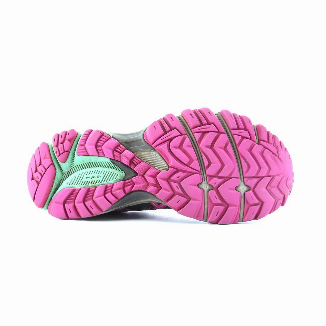 ASICS GEL-KAHANA 8 lightweight athletic shoe visuals