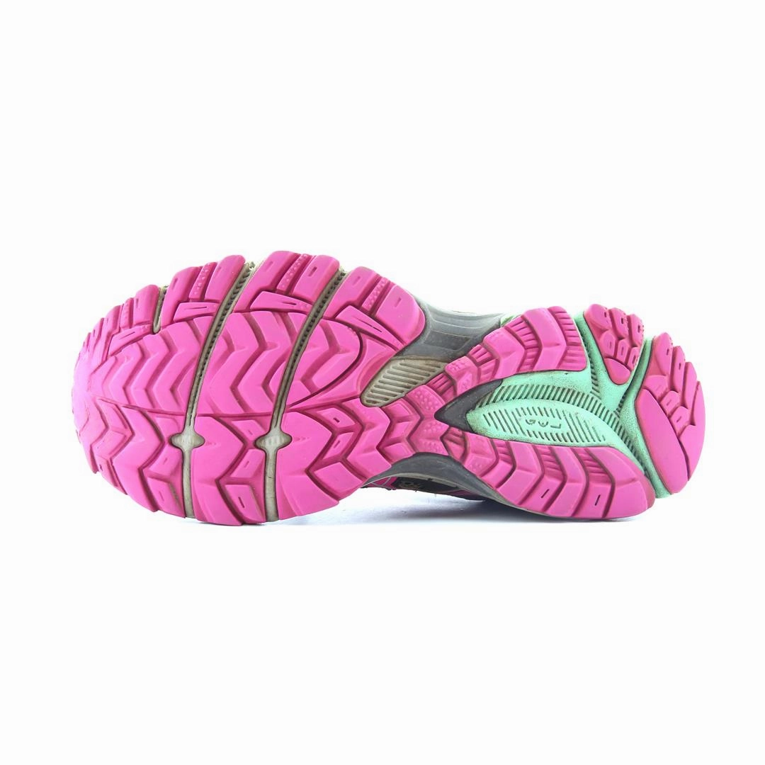 ASICS GEL-KAHANA 8 lightweight athletic shoe visuals