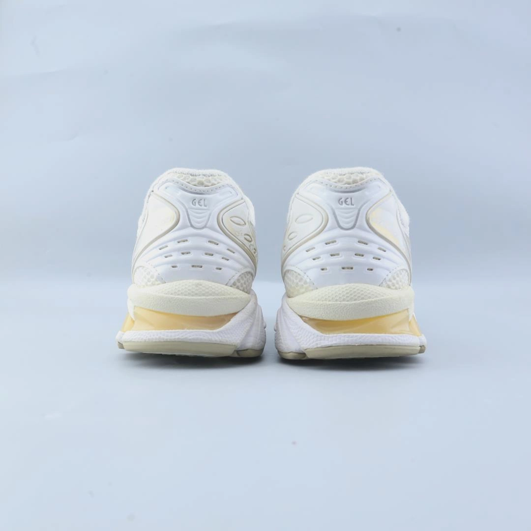 ASICS GEL-KAYANO 14 performance running shoe photos
