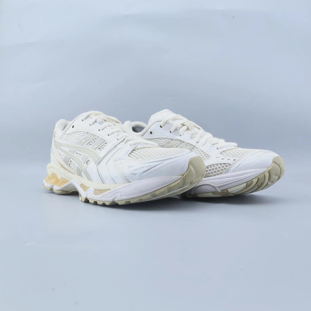 ASICS GEL-KAYANO 14 performance running shoe photos