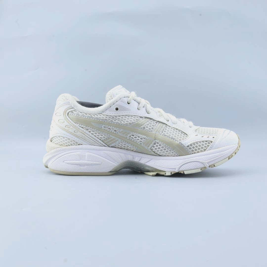ASICS GEL-KAYANO 14 performance running shoe photos