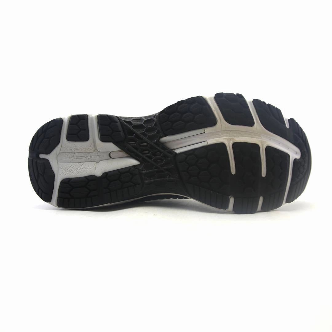 ASICS GEL-KAYANO 25 sporty Asics footwear images