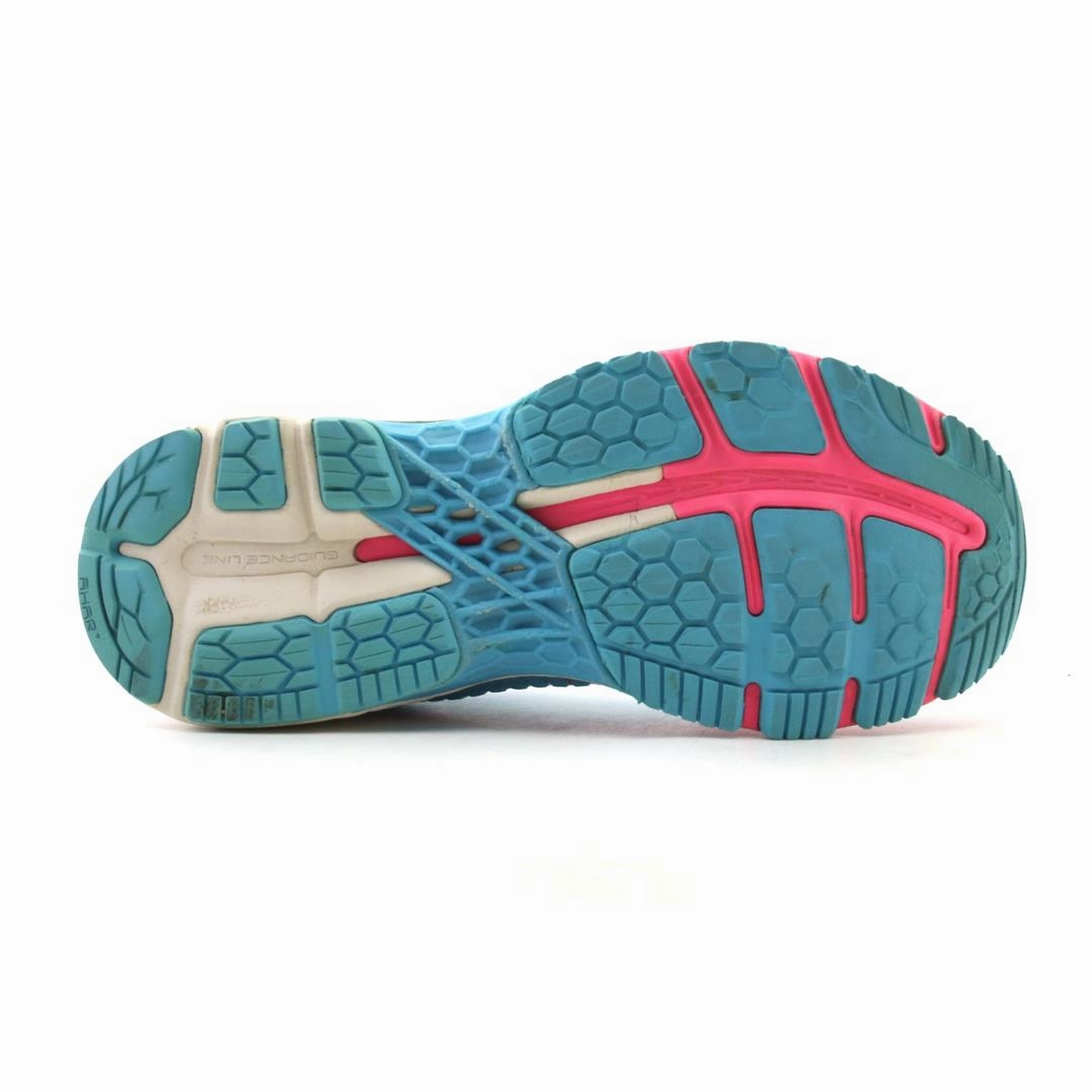 ASICS GEL-KAYANO 25 sporty Asics footwear images