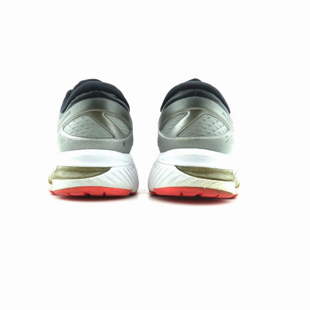 ASICS GEL-KAYANO 26 lightweight athletic shoe visuals