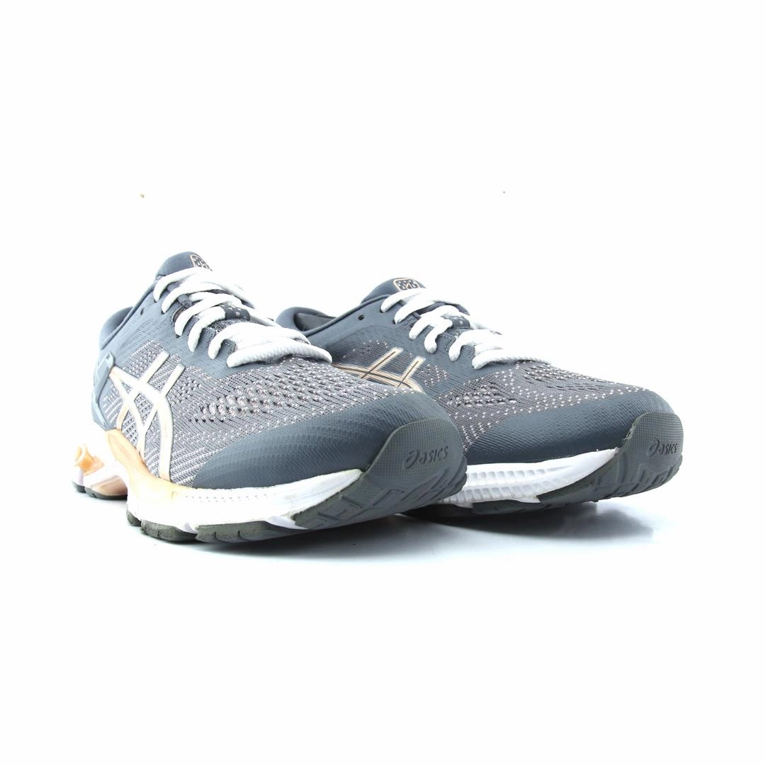 ASICS GEL-KAYANO 26 lightweight athletic shoe visuals