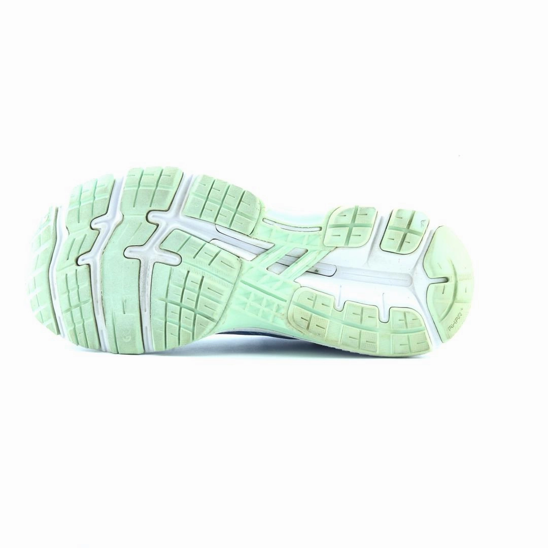 ASICS GEL-KAYANO 26 performance running shoe photos