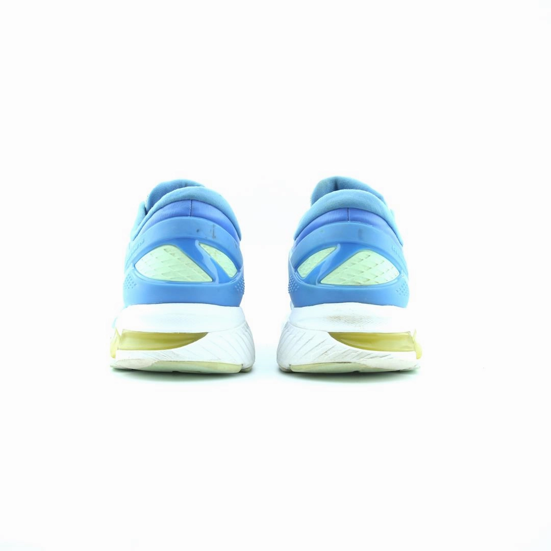 ASICS GEL KAYANO 26 performance running shoe photos