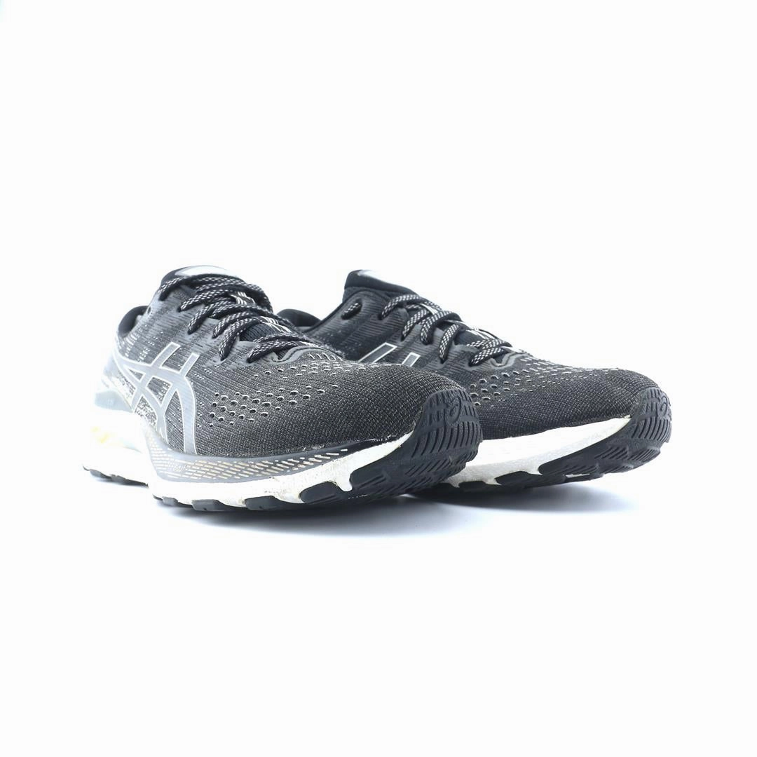 ASICS GEL-KAYANO 28 lightweight athletic shoe visuals