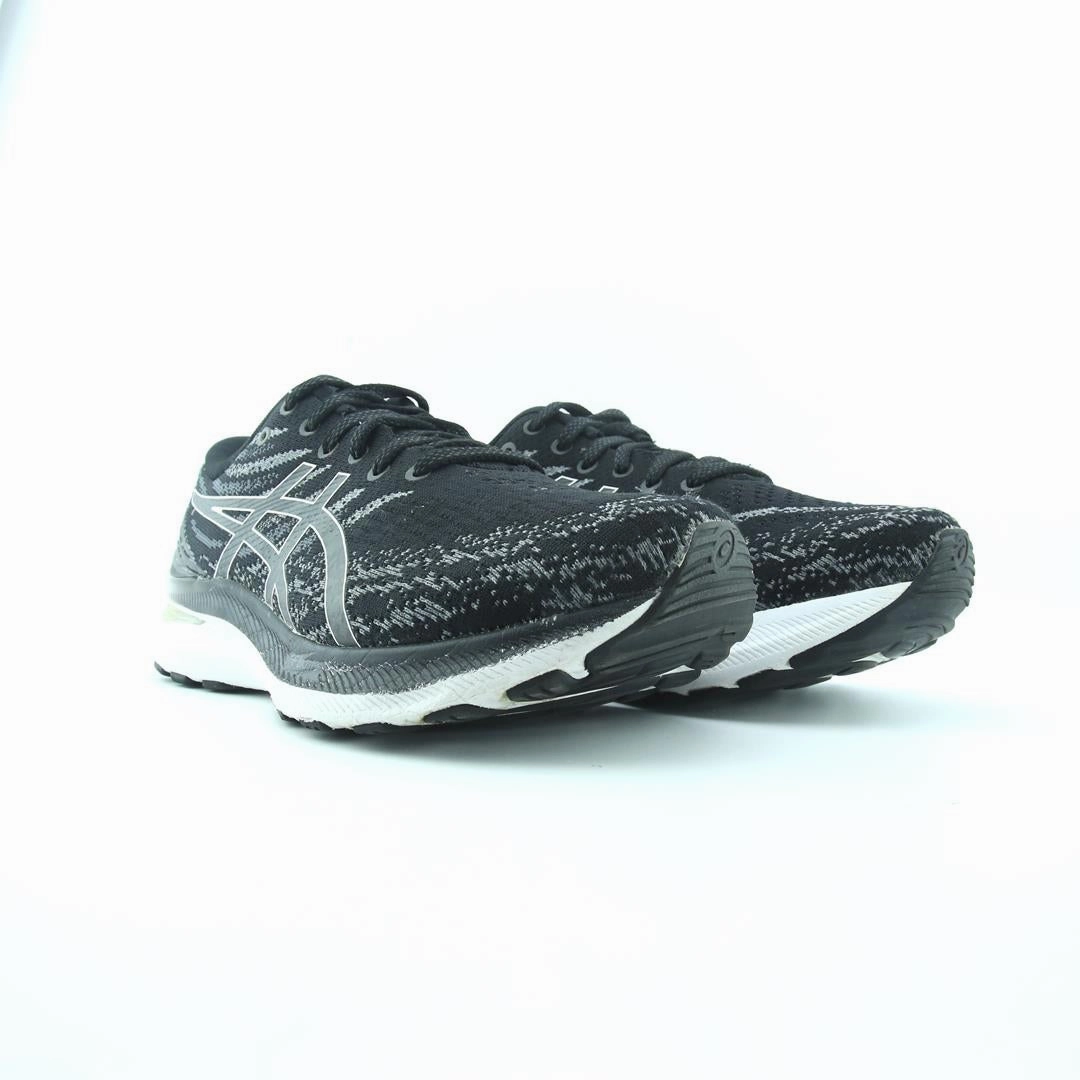 ASICS GEL KAYANO 28 performance running shoe photos