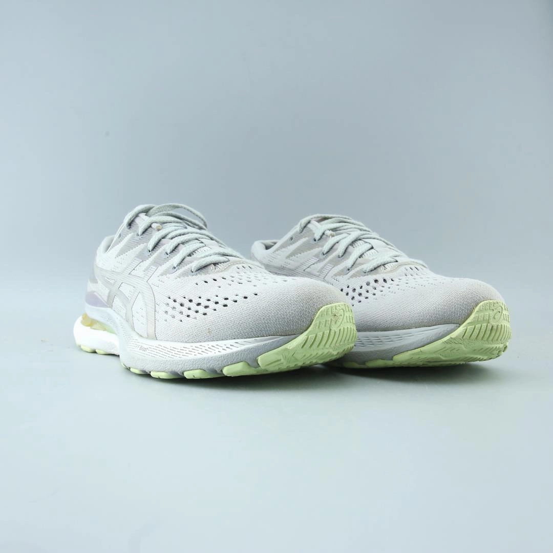 ASICS GEL KAYANO 28 performance running shoe photos