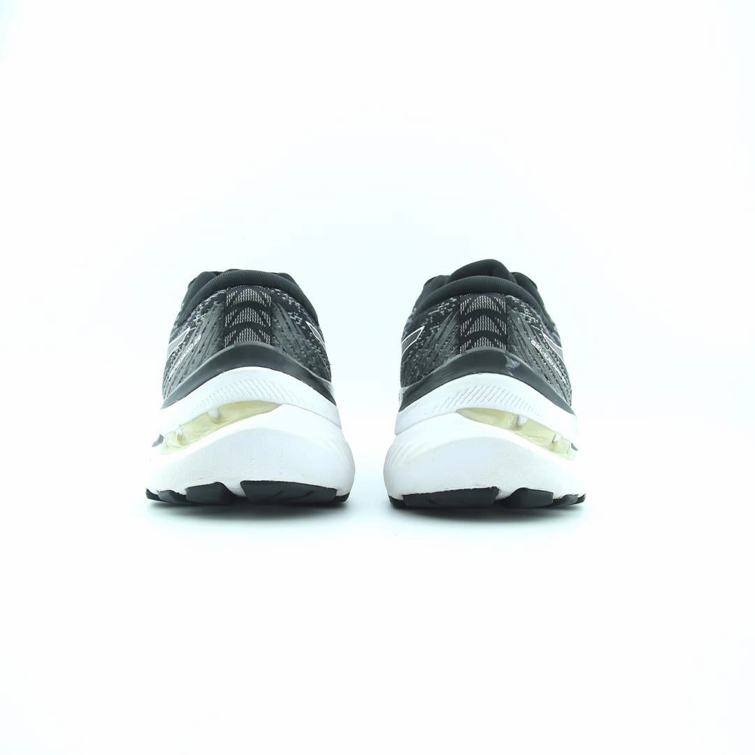ASICS GEL KAYANO 28 performance running shoe photos