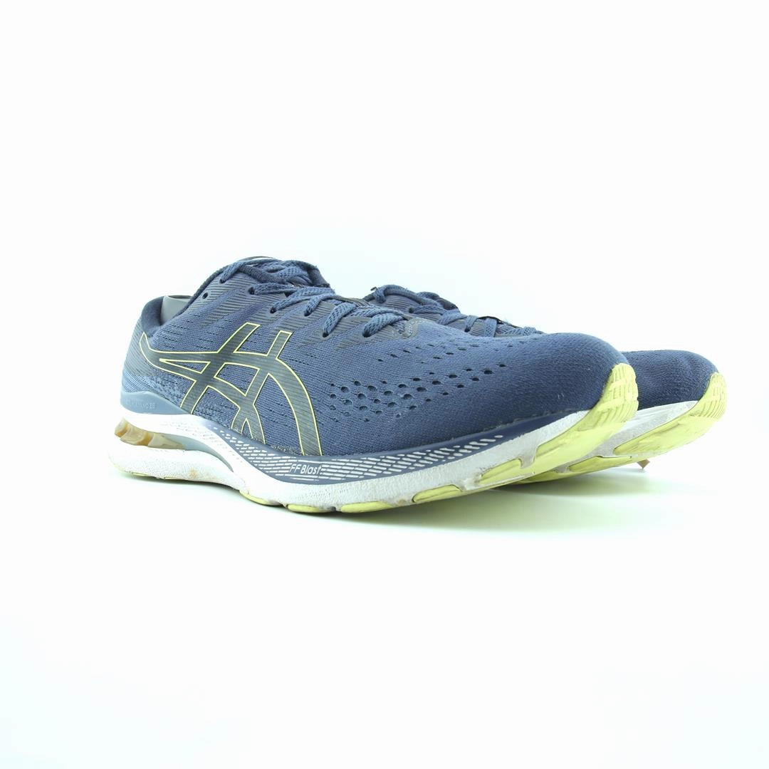 ASICS GEL-KAYANO 28 performance running shoe photos
