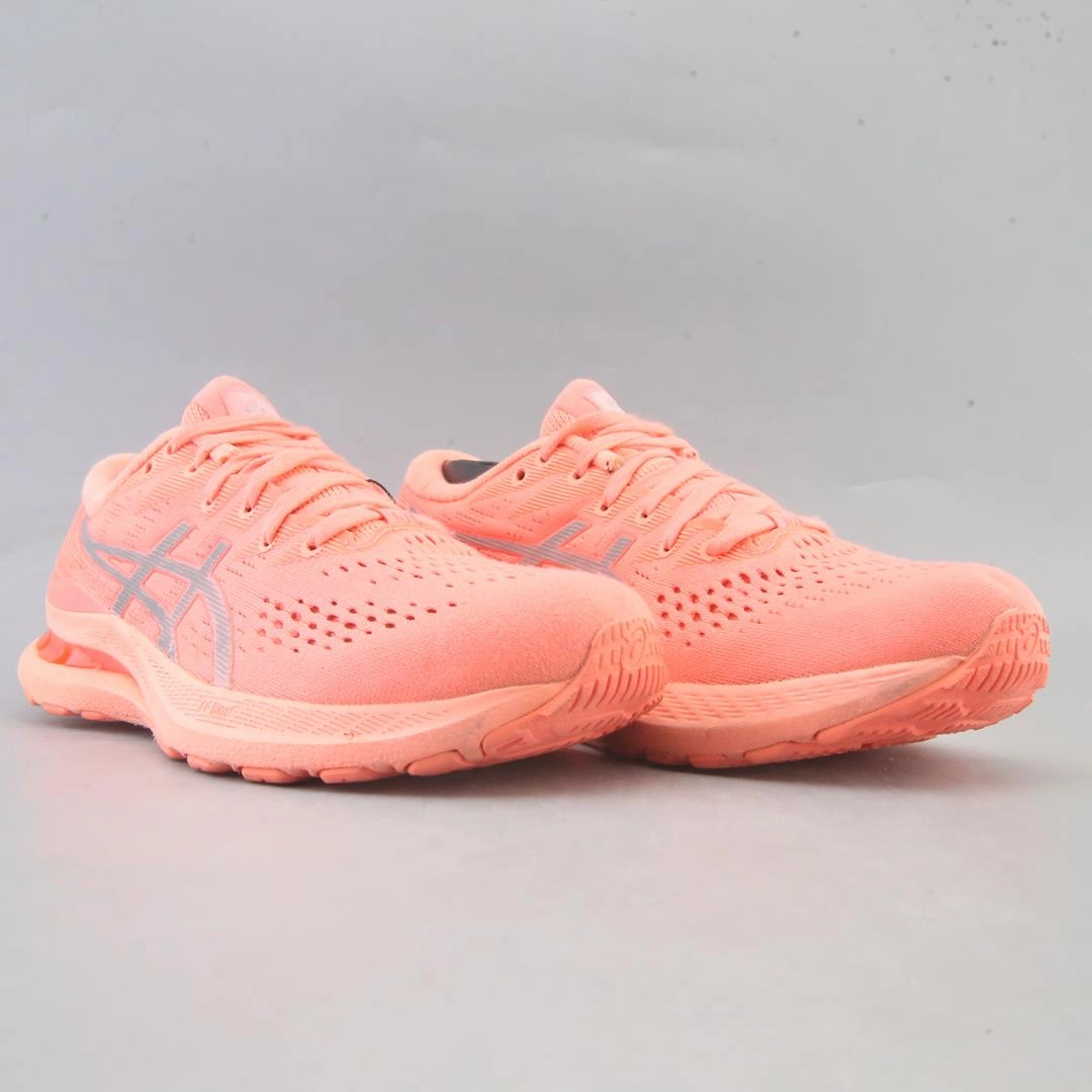 ASICS GEL-KAYANO 28 sporty Asics footwear images