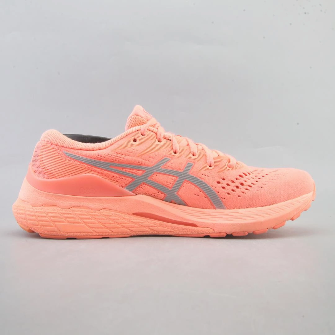 ASICS GEL-KAYANO 28 sporty Asics footwear images