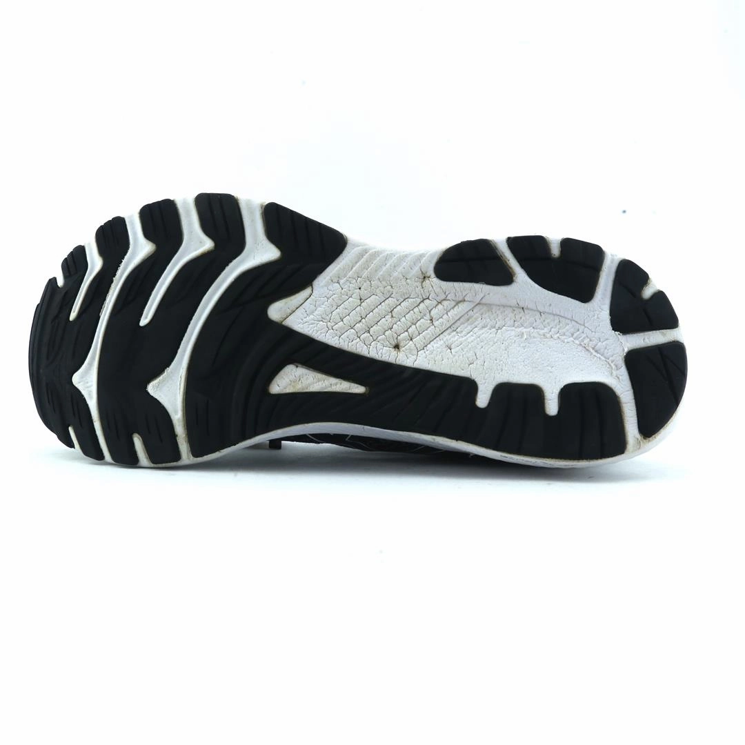 ASICS GEL-KAYANO 29 lightweight athletic shoe visuals
