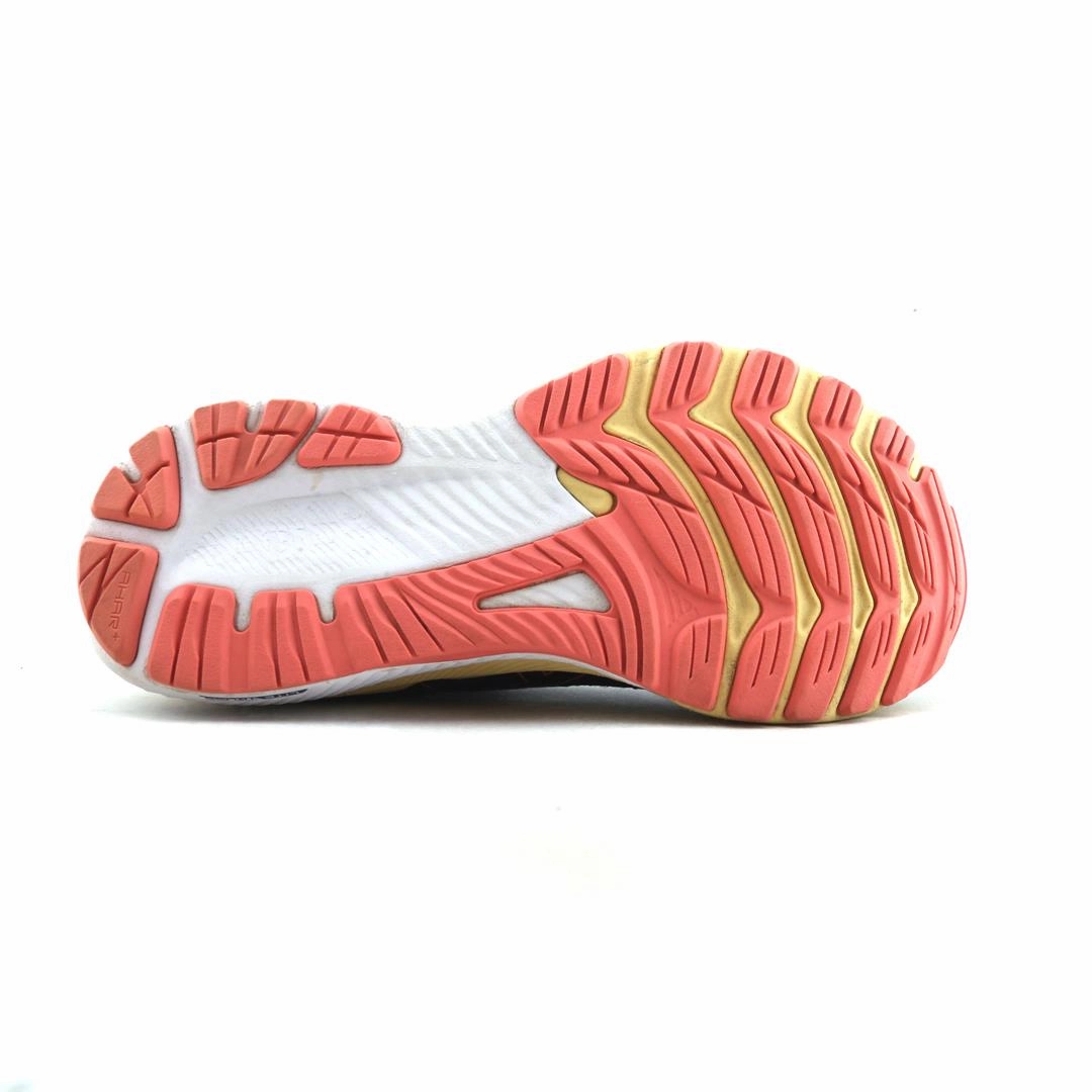 ASICS GEL KAYANO 29 performance running shoe photos