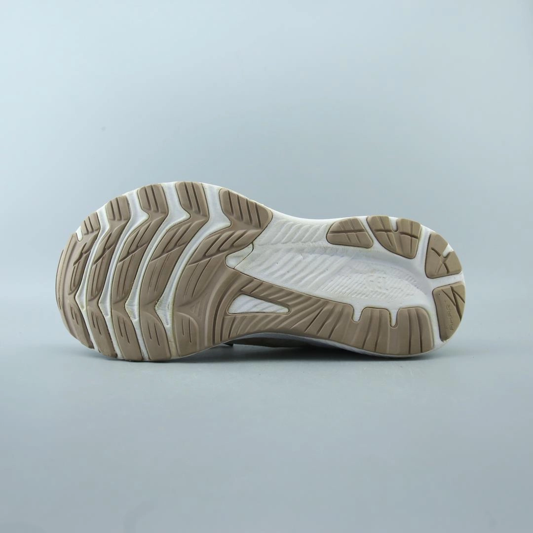 ASICS GEL-KAYANO 29 performance running shoe photos