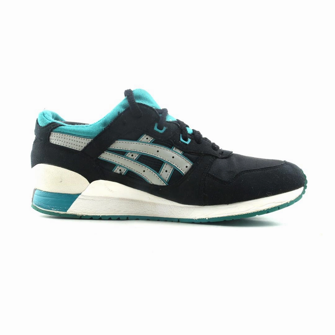 ASICS GEL-LYTE III OG sporty Asics footwear images