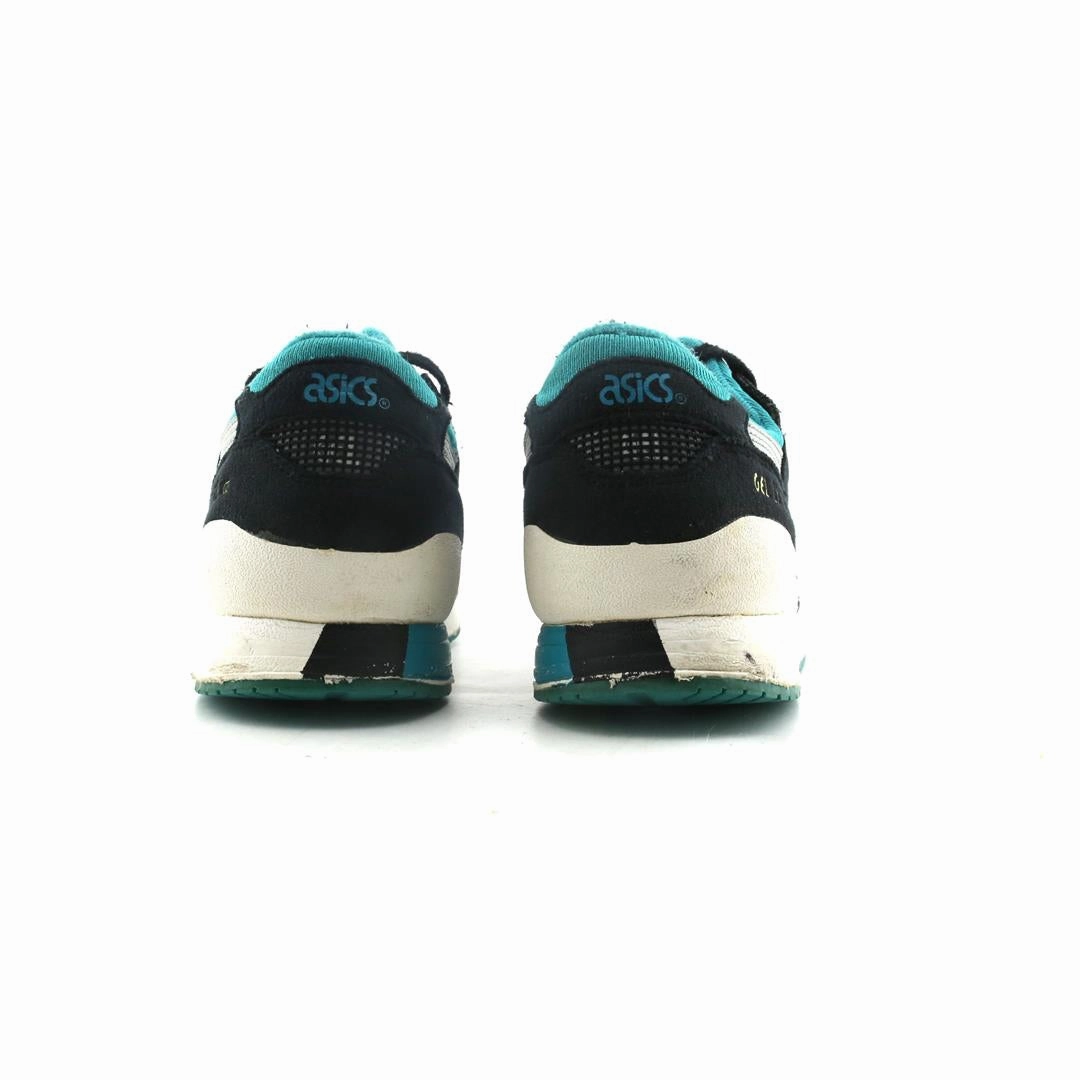 ASICS GEL-LYTE III OG sporty Asics footwear images