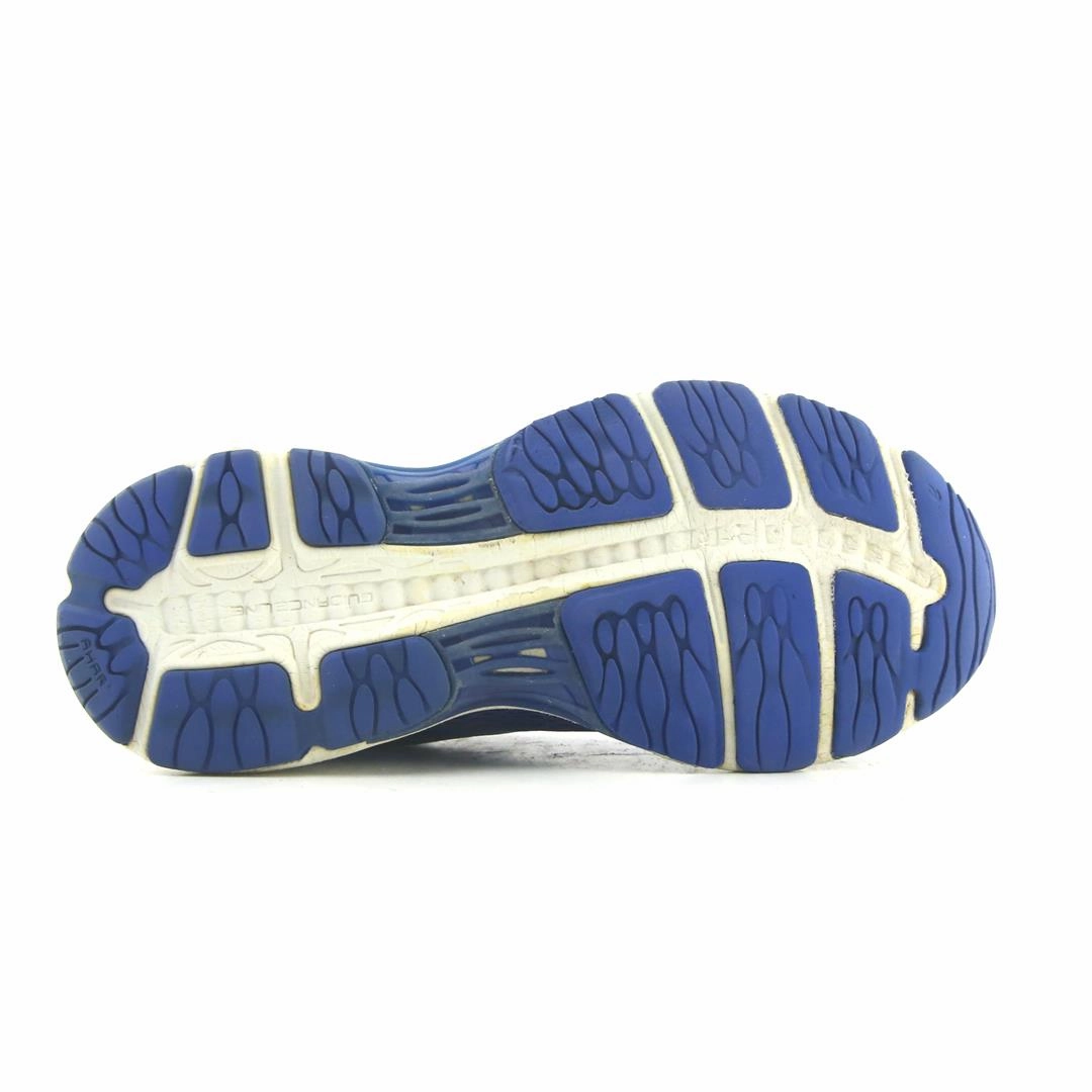 ASICS GEL NIMBUS 19 sporty Asics footwear images
