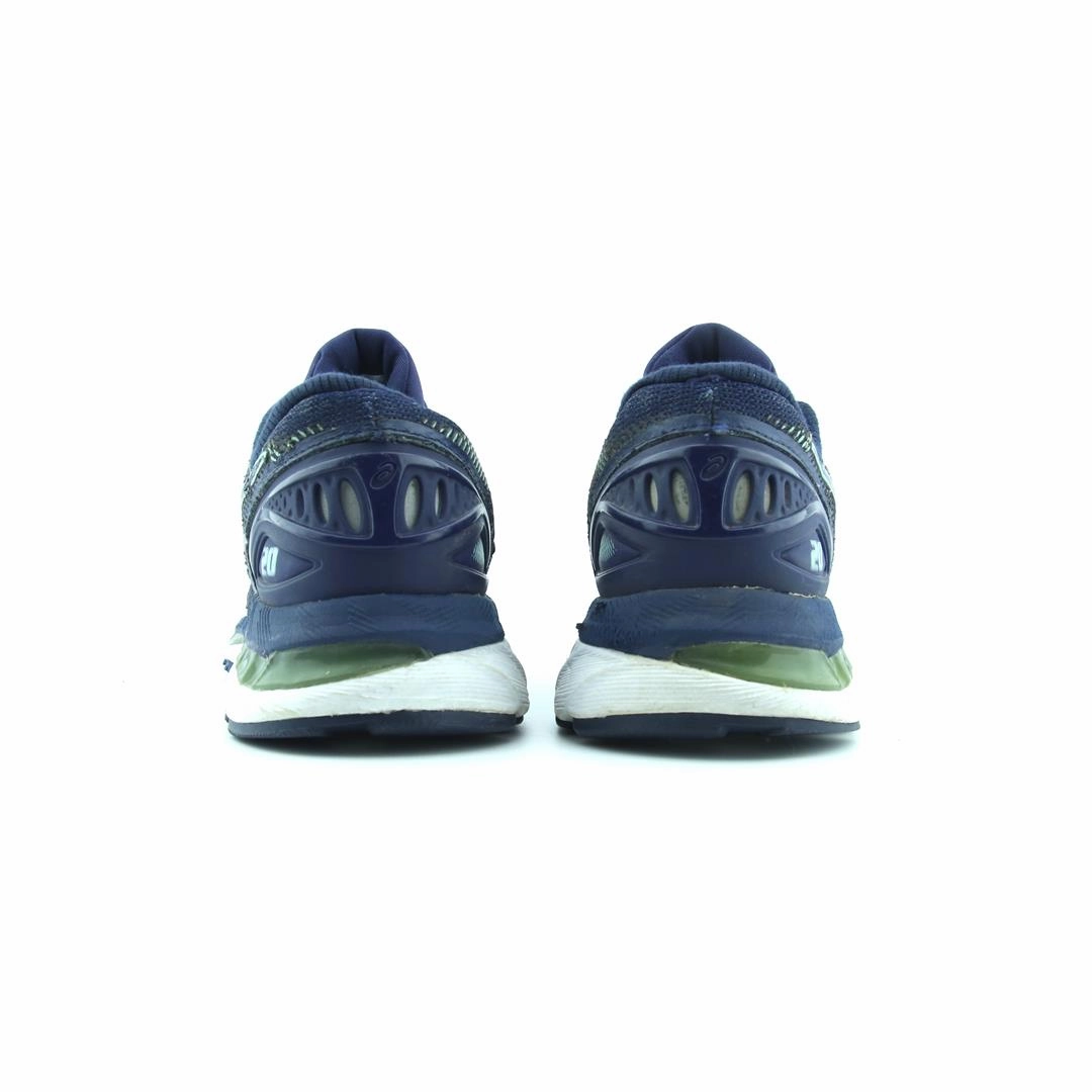 ASICS GEL-NIMBUS 20 performance running shoe photos