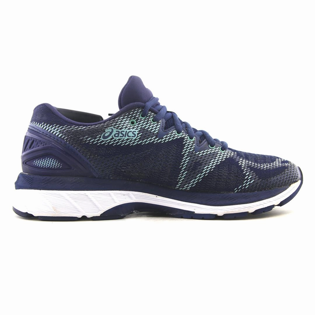 ASICS GEL NIMBUS 20 performance running shoe photos