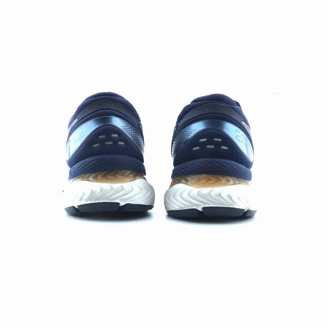 ASICS GEL NIMBUS 22 lightweight athletic shoe visuals