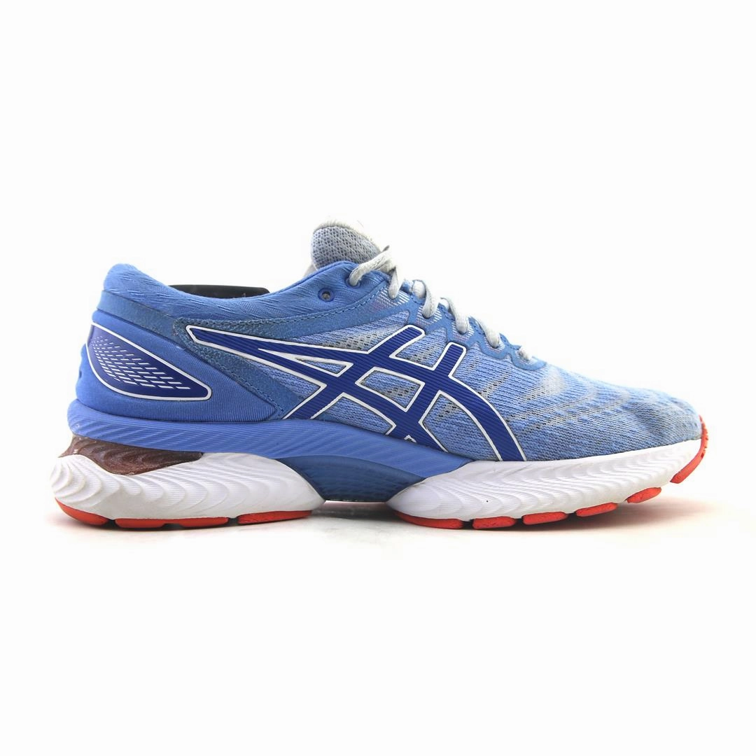 ASICS GEL-NIMBUS 22 sporty Asics footwear images