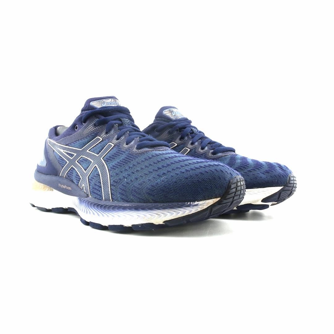 ASICS GEL NIMBUS 22 sporty Asics footwear images