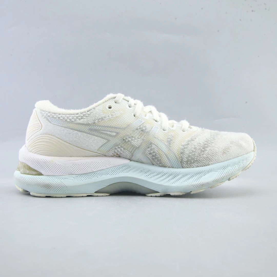 ASICS GEL-NIMBUS 23 lightweight athletic shoe visuals