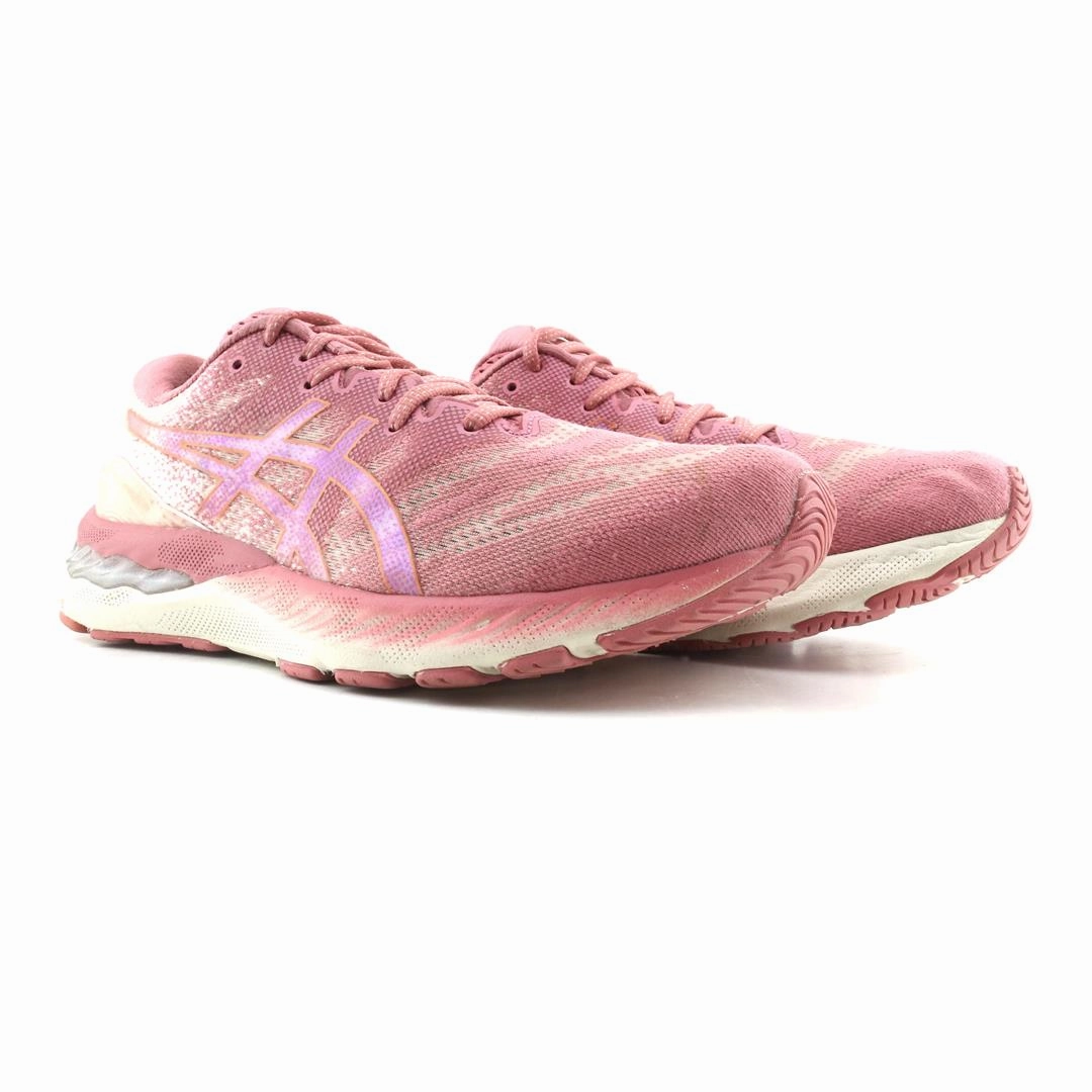ASICS GEL NIMBUS 23 lightweight athletic shoe visuals