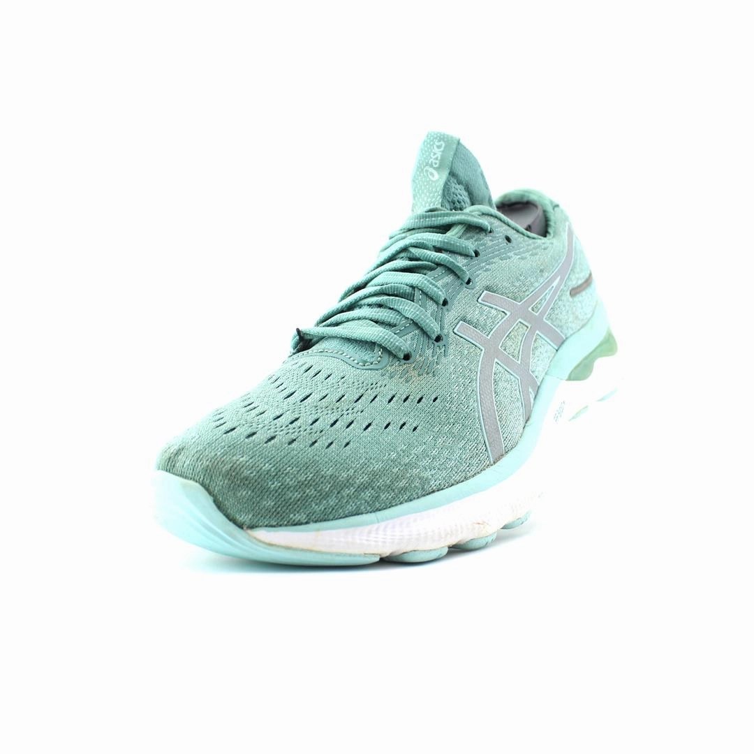 ASICS GEL-NIMBUS 24 sporty Asics footwear images