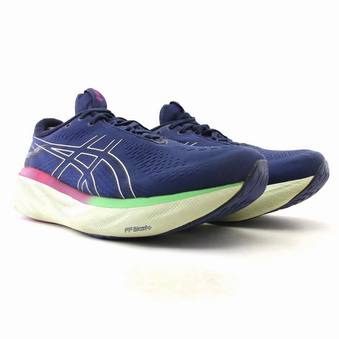 ASICS GEL NIMBUS 25 performance running shoe photos