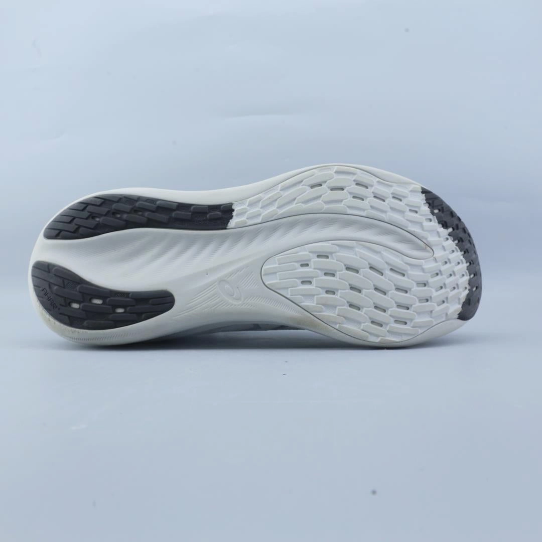 ASICS GEL NIMBUS 26 trainer shoe design snapshots