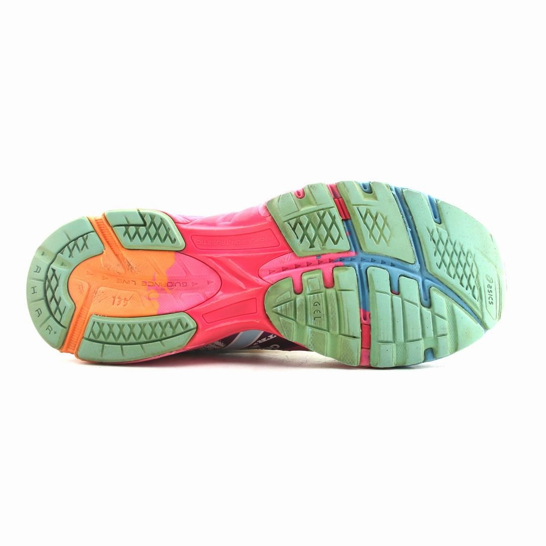 ASICS GEL-NOOSA TRI 9 performance running shoe photos