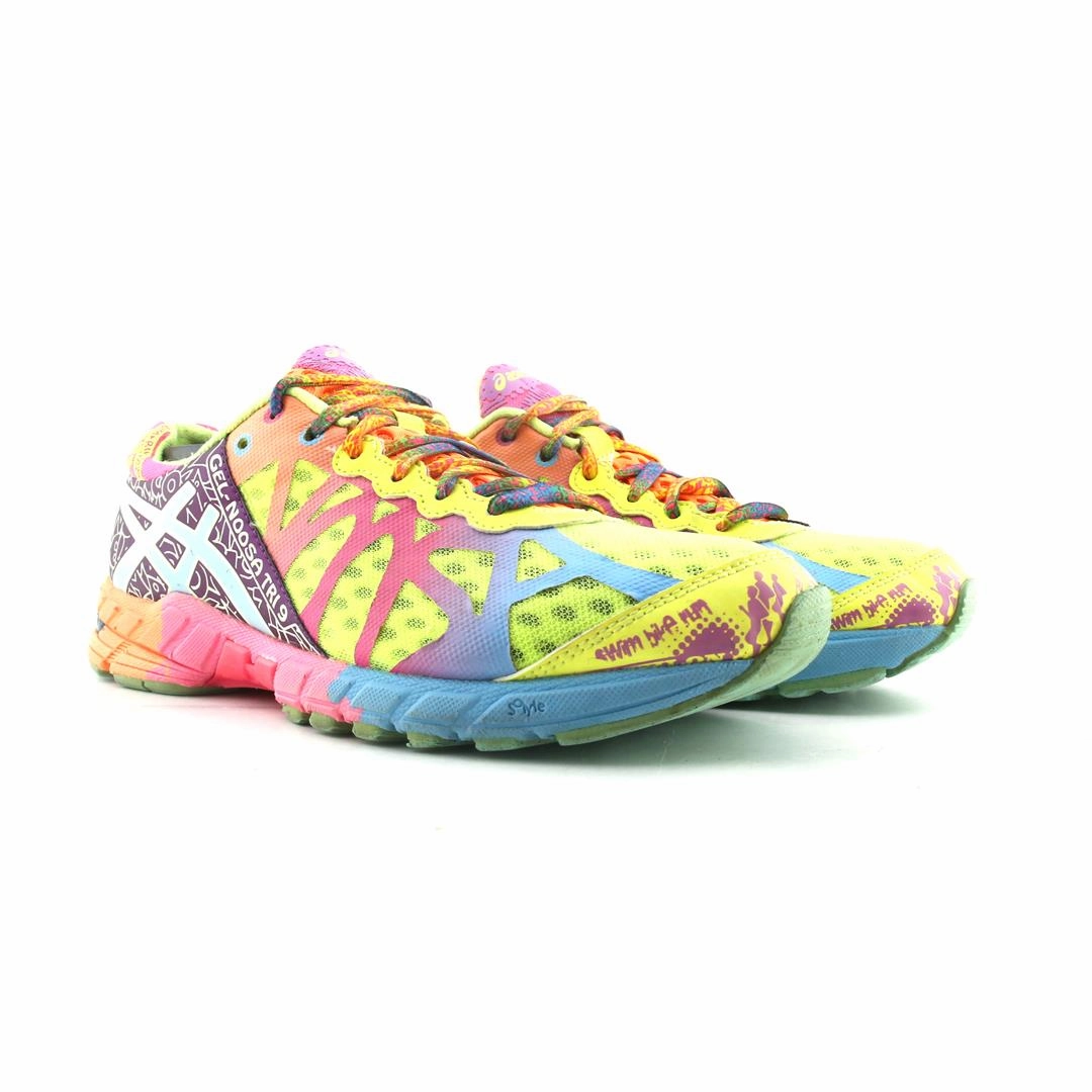 ASICS GEL-NOOSA TRI 9 performance running shoe photos