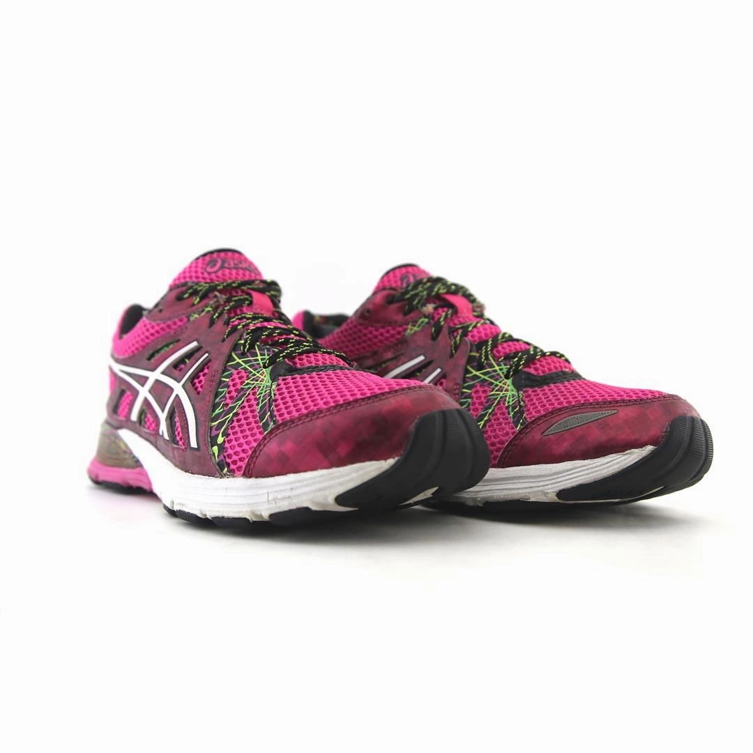 ASICS GEL PRELEUS sporty Asics footwear images