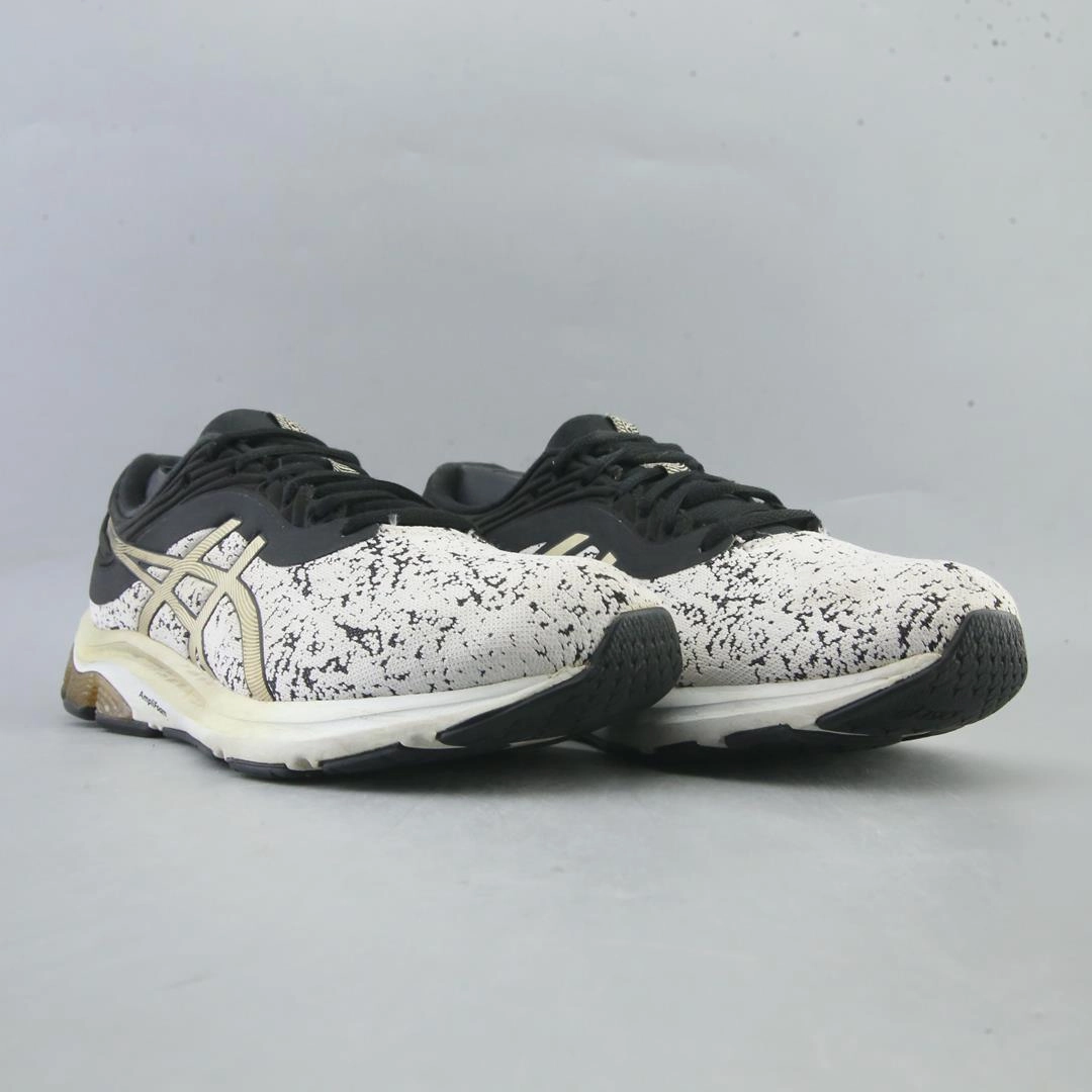 ASICS GEL-PULSE 11 lightweight athletic shoe visuals