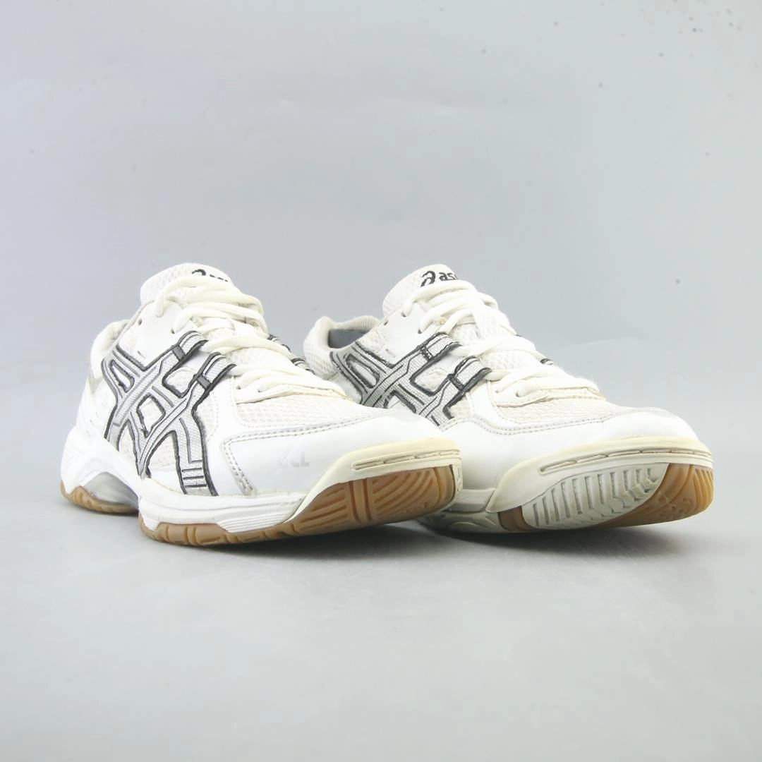 ASICS GEL ROCKET  4 lightweight athletic shoe visuals