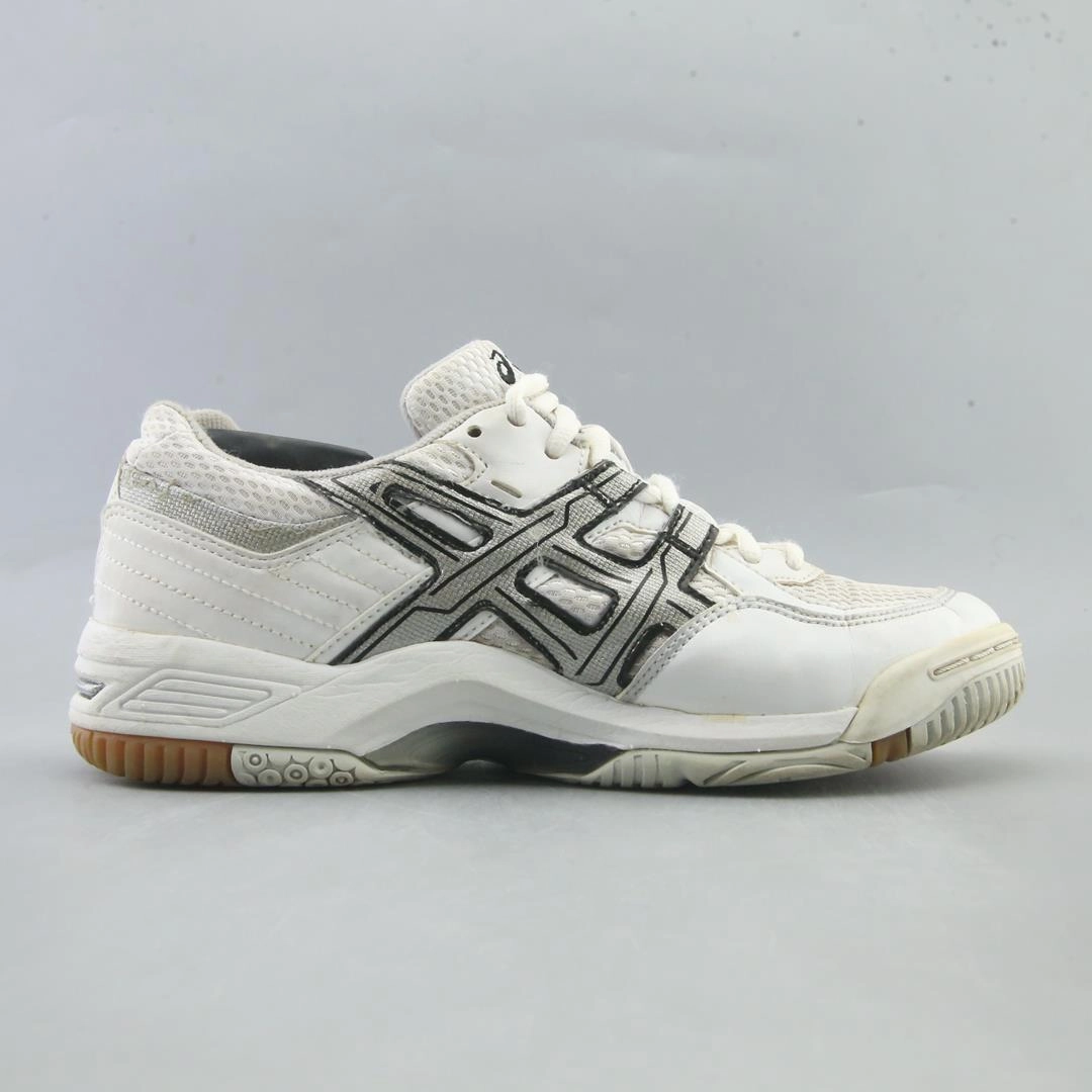 ASICS GEL ROCKET  4 lightweight athletic shoe visuals