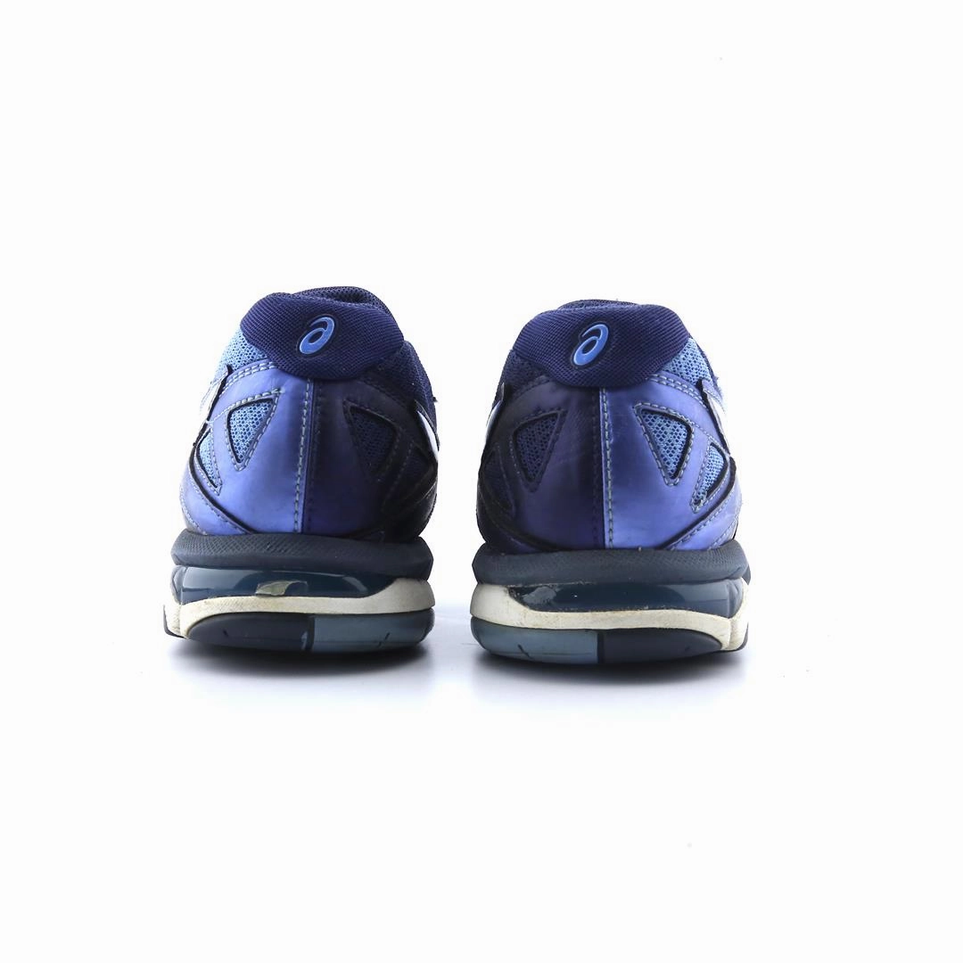 ASICS GEL-TACTIC lightweight athletic shoe visuals